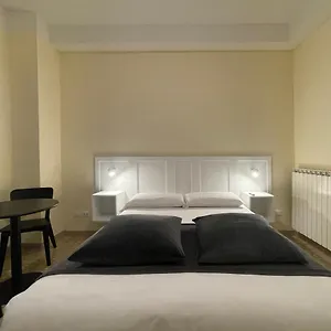  Apartment Yome-guicciardini 10 Italy