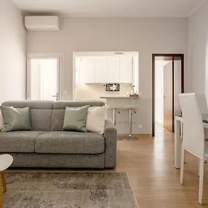  Apartment Centro Storico - Stazione A 500m Strategico Elegant Loft Italy
