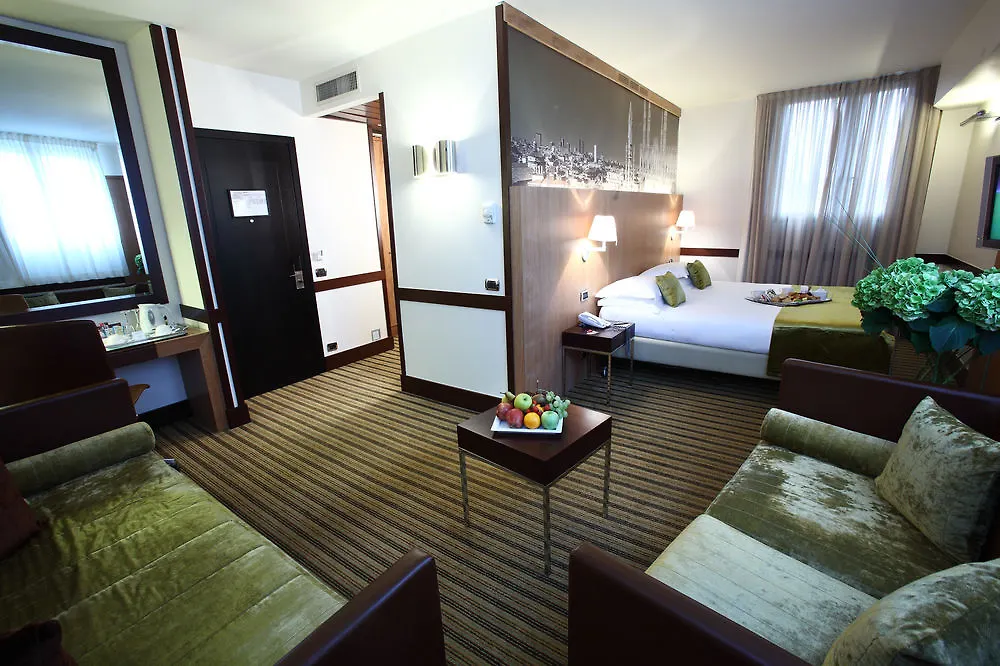 **** Hotel Starhotels Ritz Milán Itálie