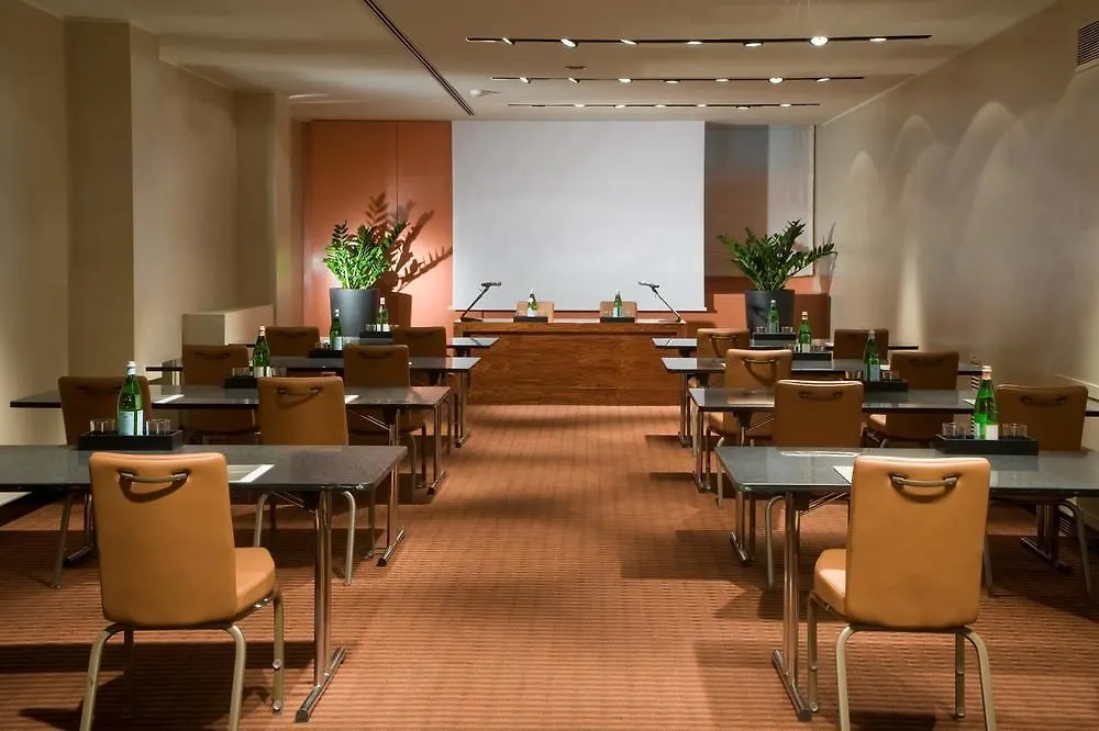 Starhotels Ritz Milão 4*,