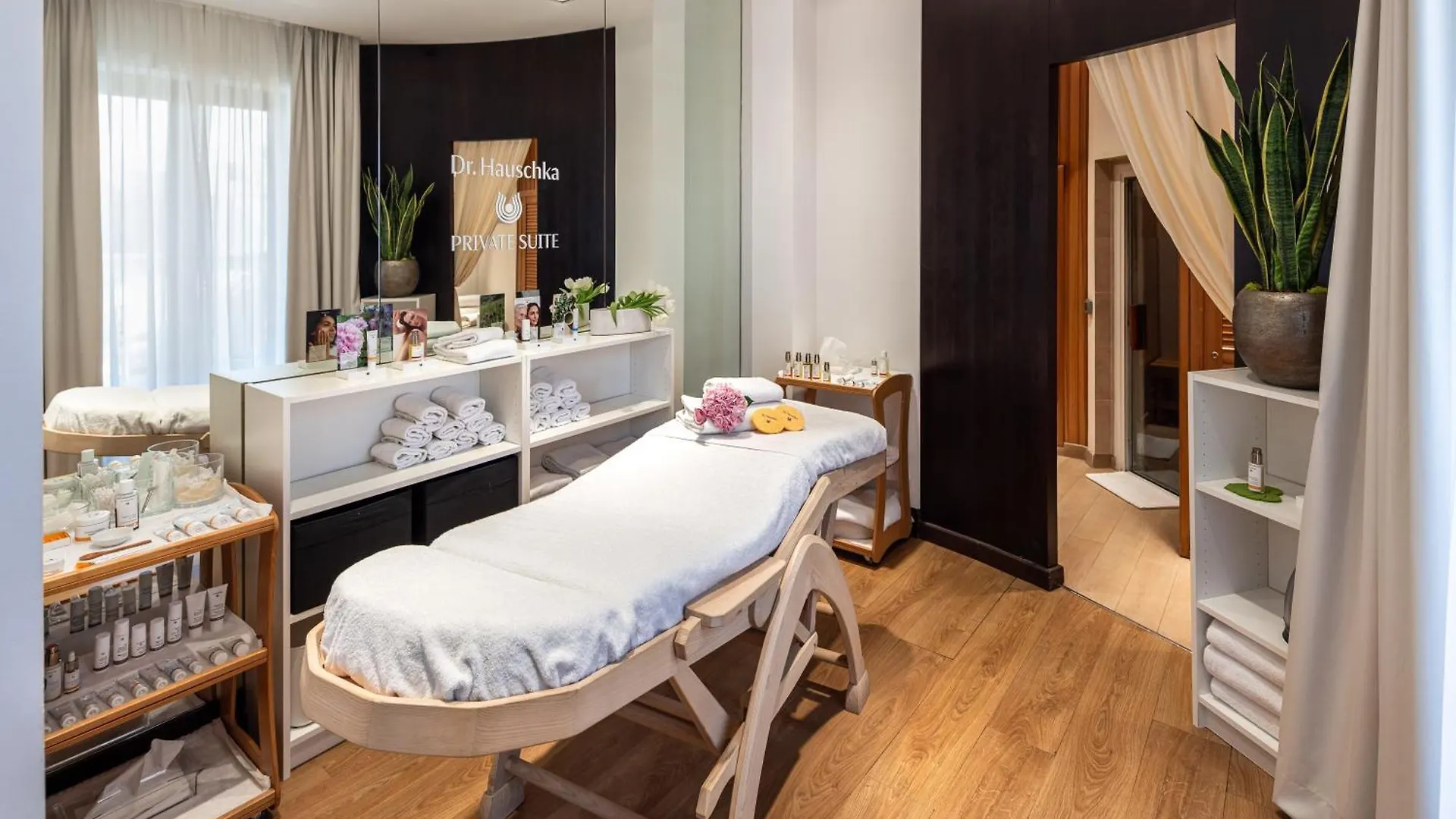 Starhotels Ritz Milan 4*,